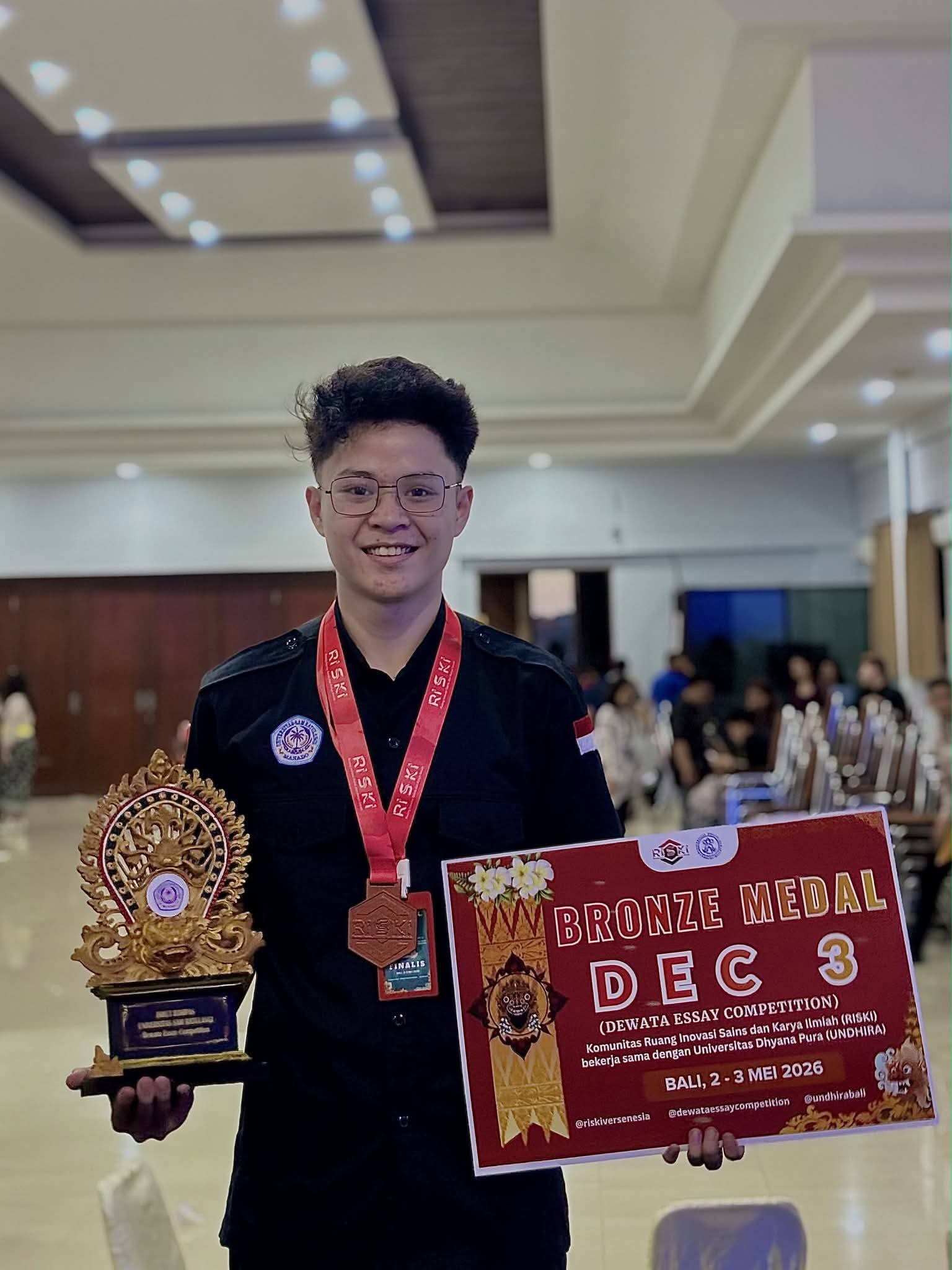 Mahasiswa Agroteknologi UNSRAT Raih Bronze Medal pada Dewata Essay Competition di Bali